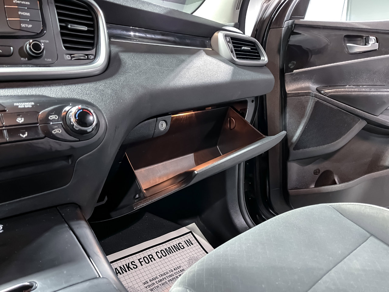 Used 2016 Kia Sorento LX image 27