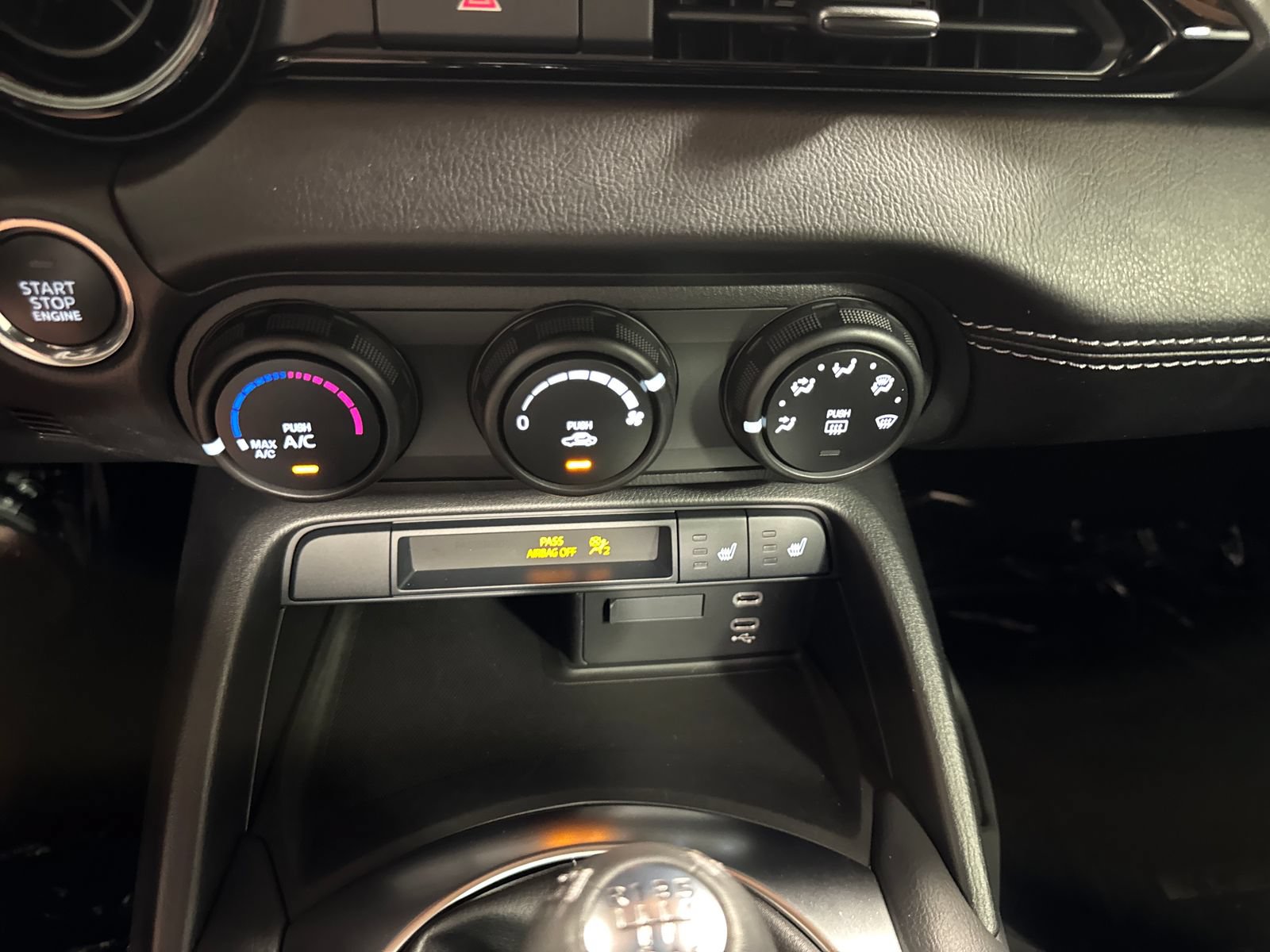 Used 2025 MAZDA MX-5 Miata Club w/ Weather Package RWD image 21