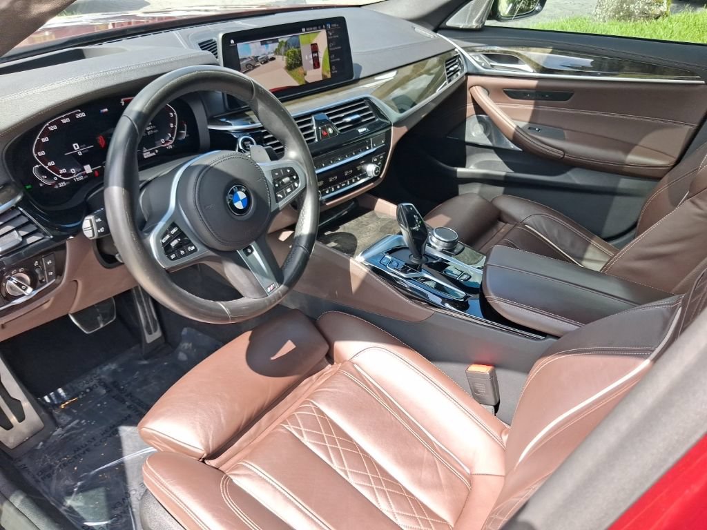 Used 2021 BMW M550i xDrive w/ Dynamic Handling Package AWD/4WD image 13