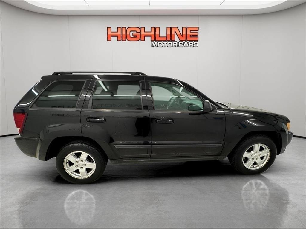 Used 2007 Jeep Grand Cherokee Laredo RWD image 4