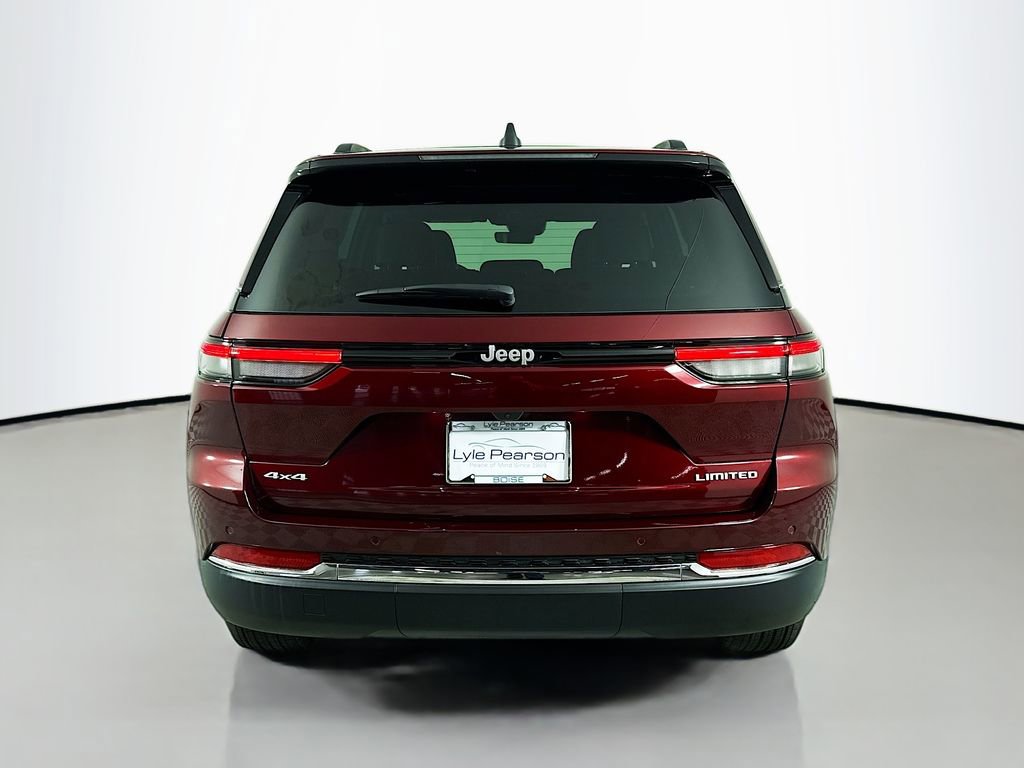 Used 2025 Jeep Grand Cherokee Limited w/ Trailer Tow Package AWD/4WD image 10