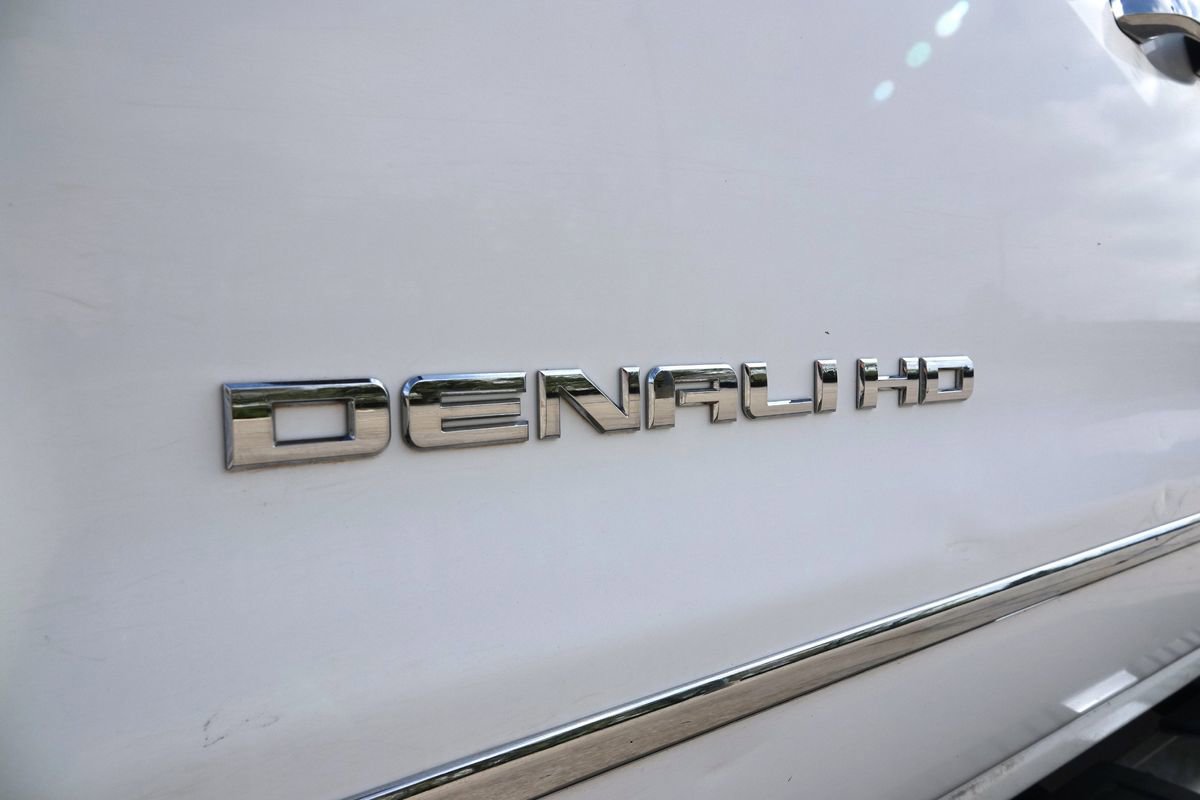 Used 2015 GMC Sierra 2500 Denali w/ Duramax Plus Package AWD/4WD image 53