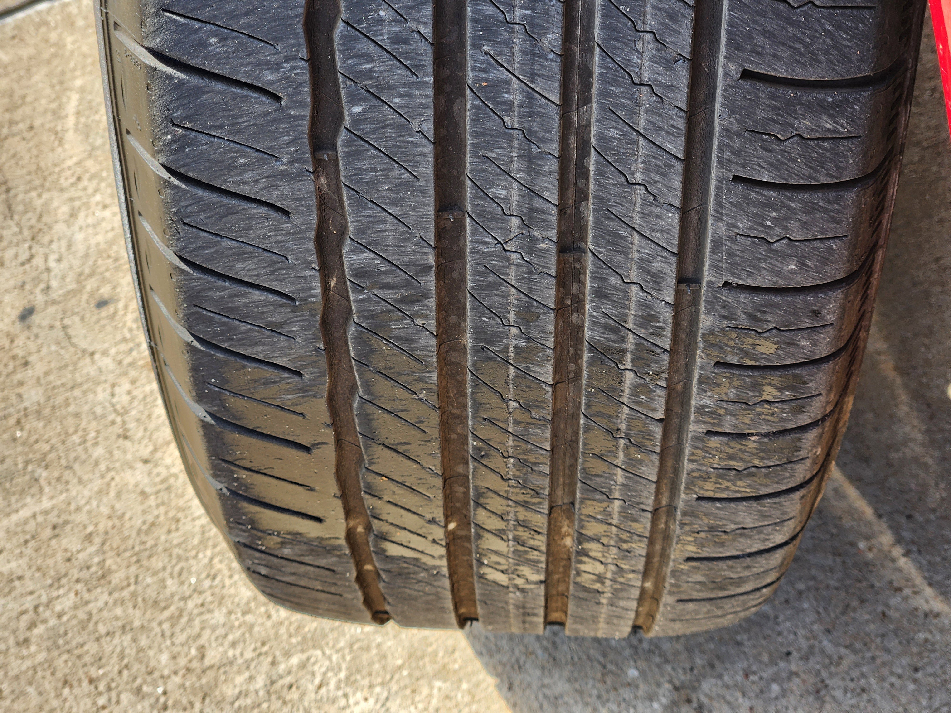 Used 2023 Cadillac XT6 Premium Luxury image 14