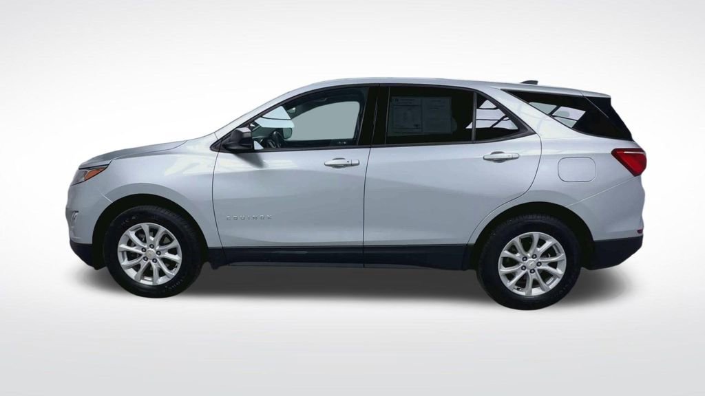Used 2019 Chevrolet Equinox LS w/ LS Convenience Package AWD/4WD image 18