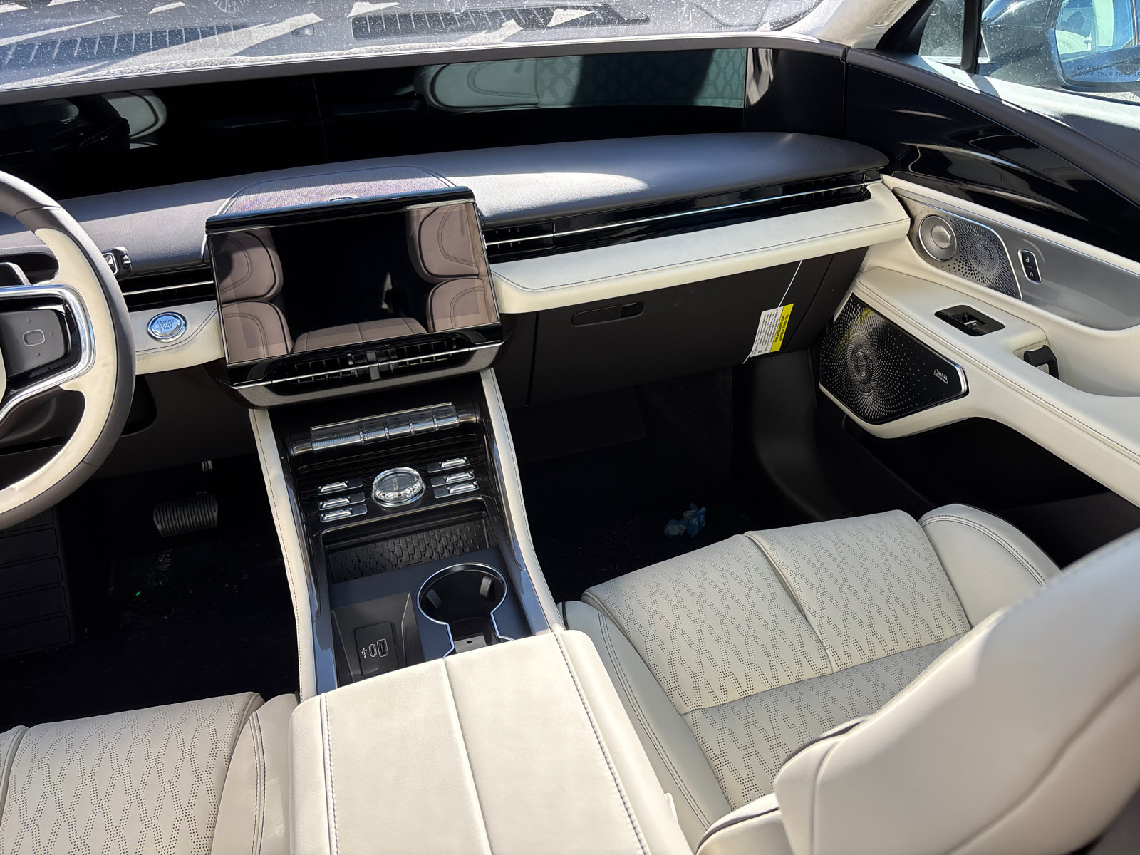 New 2026 Lincoln Nautilus Black Label w/ Jet Appearance Package image 33