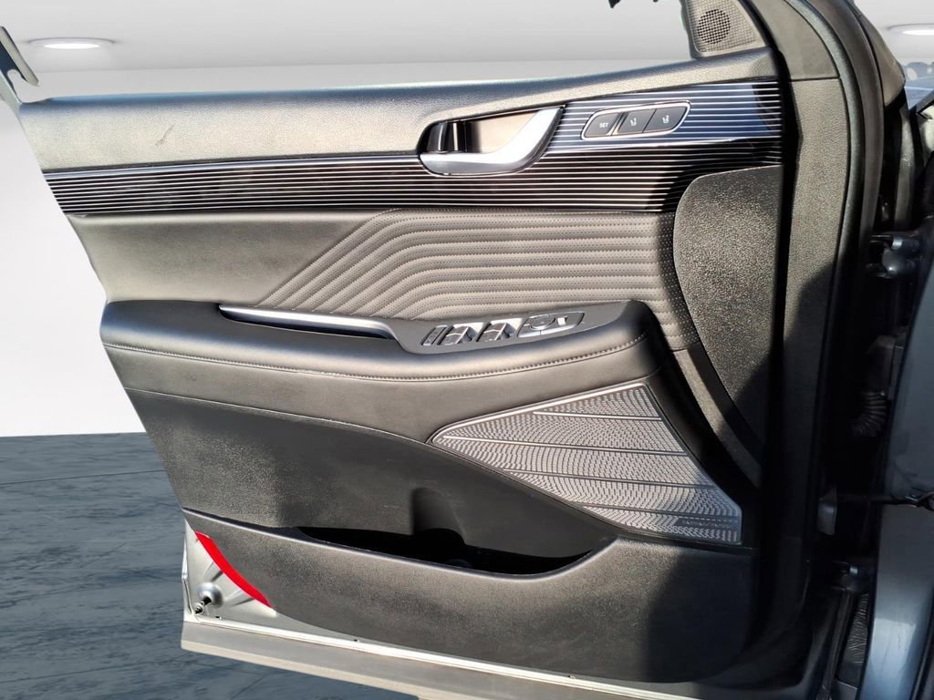 Used 2023 Hyundai Palisade Calligraphy image 29