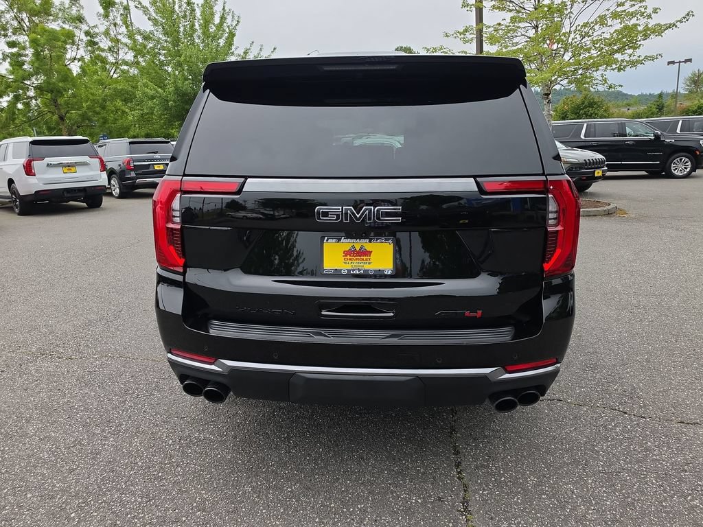 Certified 2025 GMC Yukon AT4 w/ AT4 Premium Plus Package AWD/4WD image 5