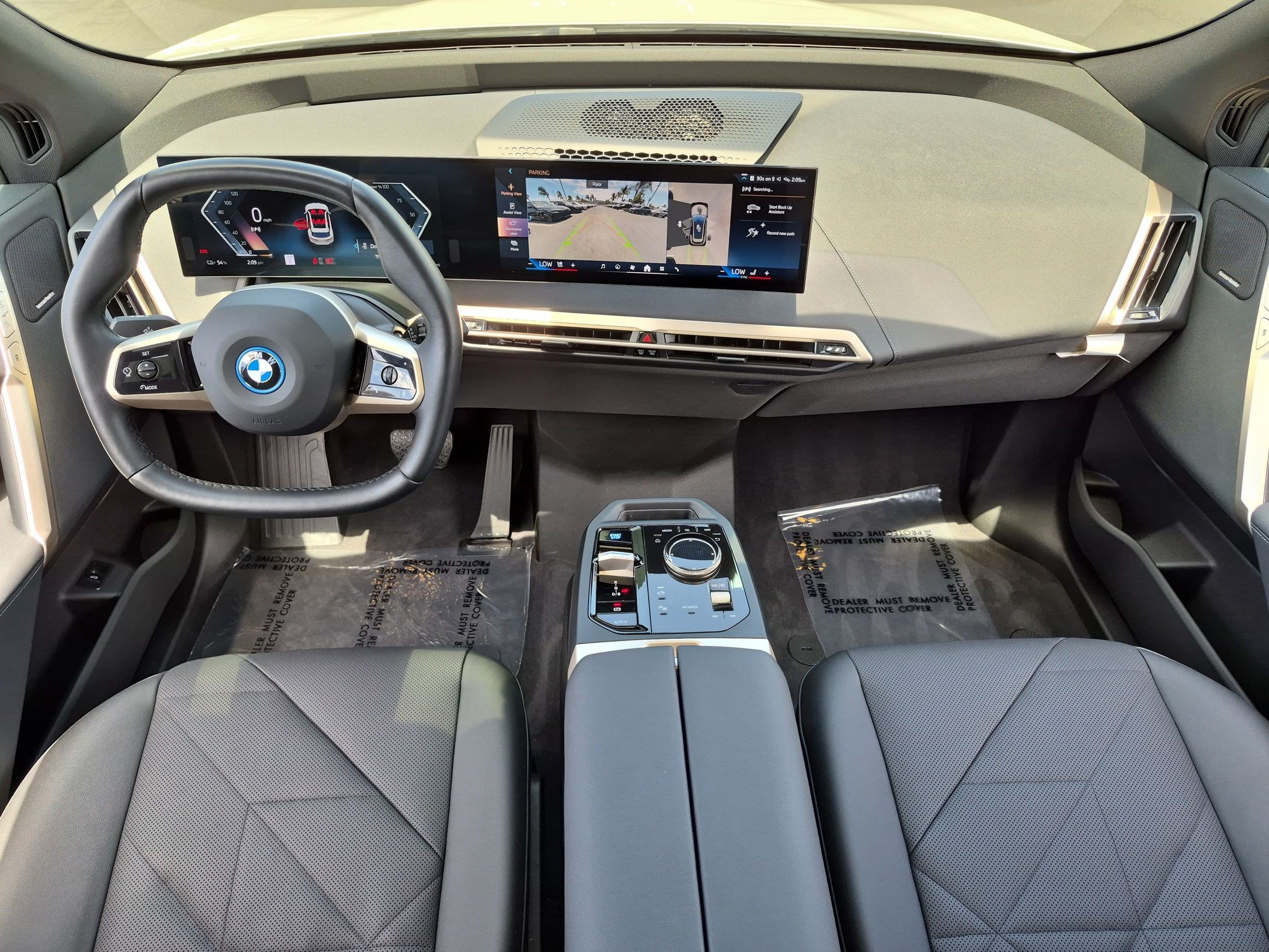 Used 2024 BMW iX xDrive50 AWD/4WD image 29