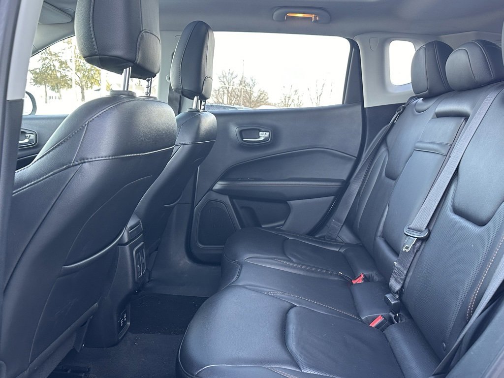 Used 2018 Jeep Compass Limited w/ Navigation Group image 12