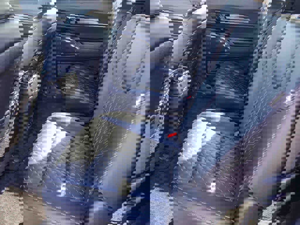 Used 2024 Kia Telluride SX Prestige X-Pro image 17