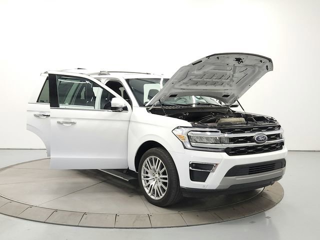Used 2024 Ford Expedition Limited image 9