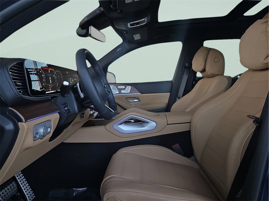 New 2026 Mercedes-Benz GLS 580 4MATIC image 16