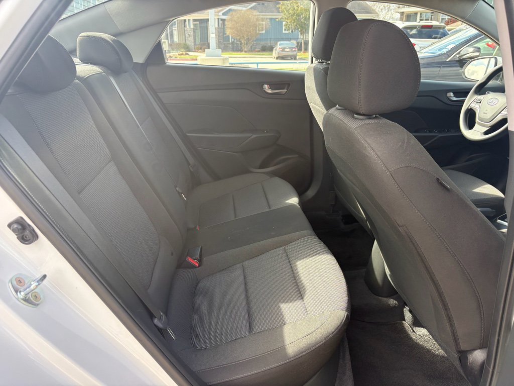 Used 2022 Hyundai Accent SE image 24