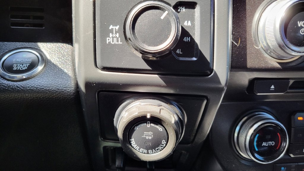 Used 2018 Ford F150 Lariat w/ Equipment Group 502A Luxury AWD/4WD image 37