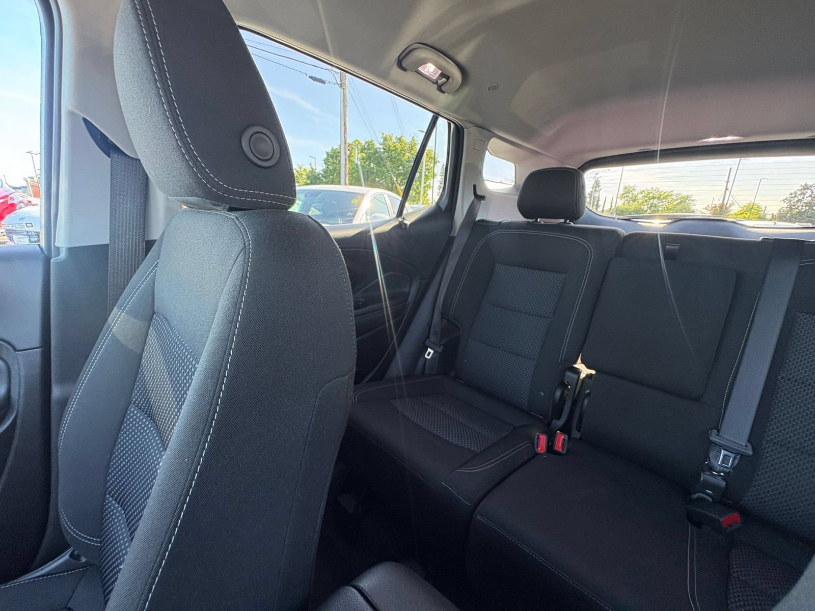 Used 2024 GMC Terrain SLE FWD image 38