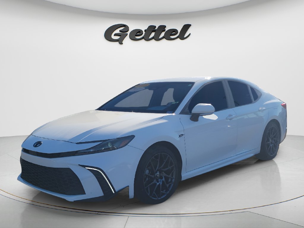 Used 2025 Toyota Camry SE w/ Convenience Package