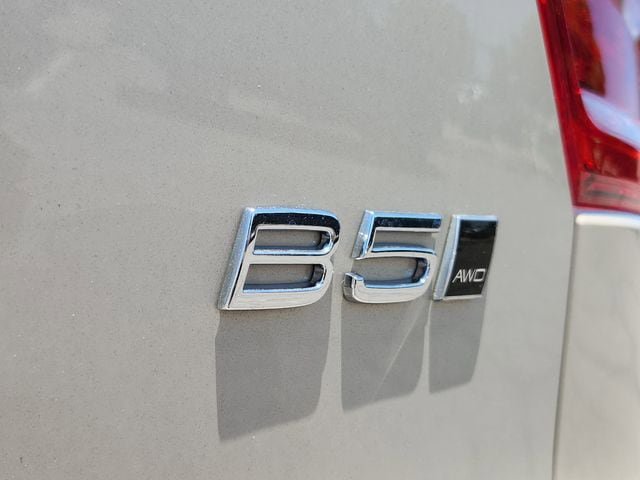 New 2025 Volvo XC40 B5 Ultra w/ Climate Package AWD/4WD image 12