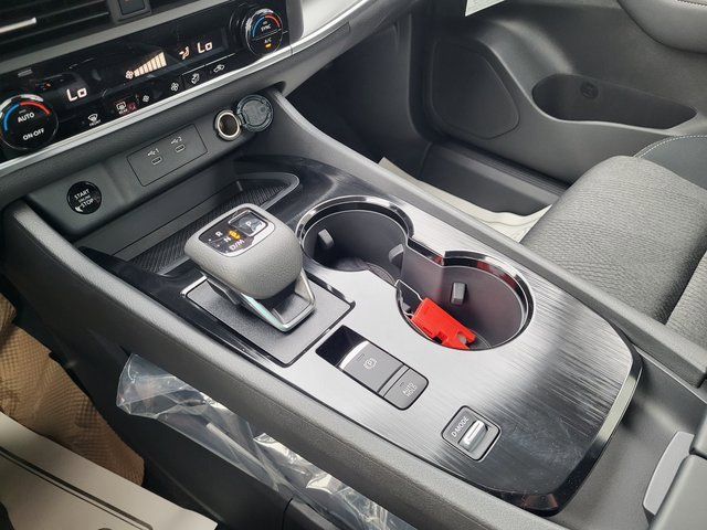 New 2026 Nissan Rogue SV image 19