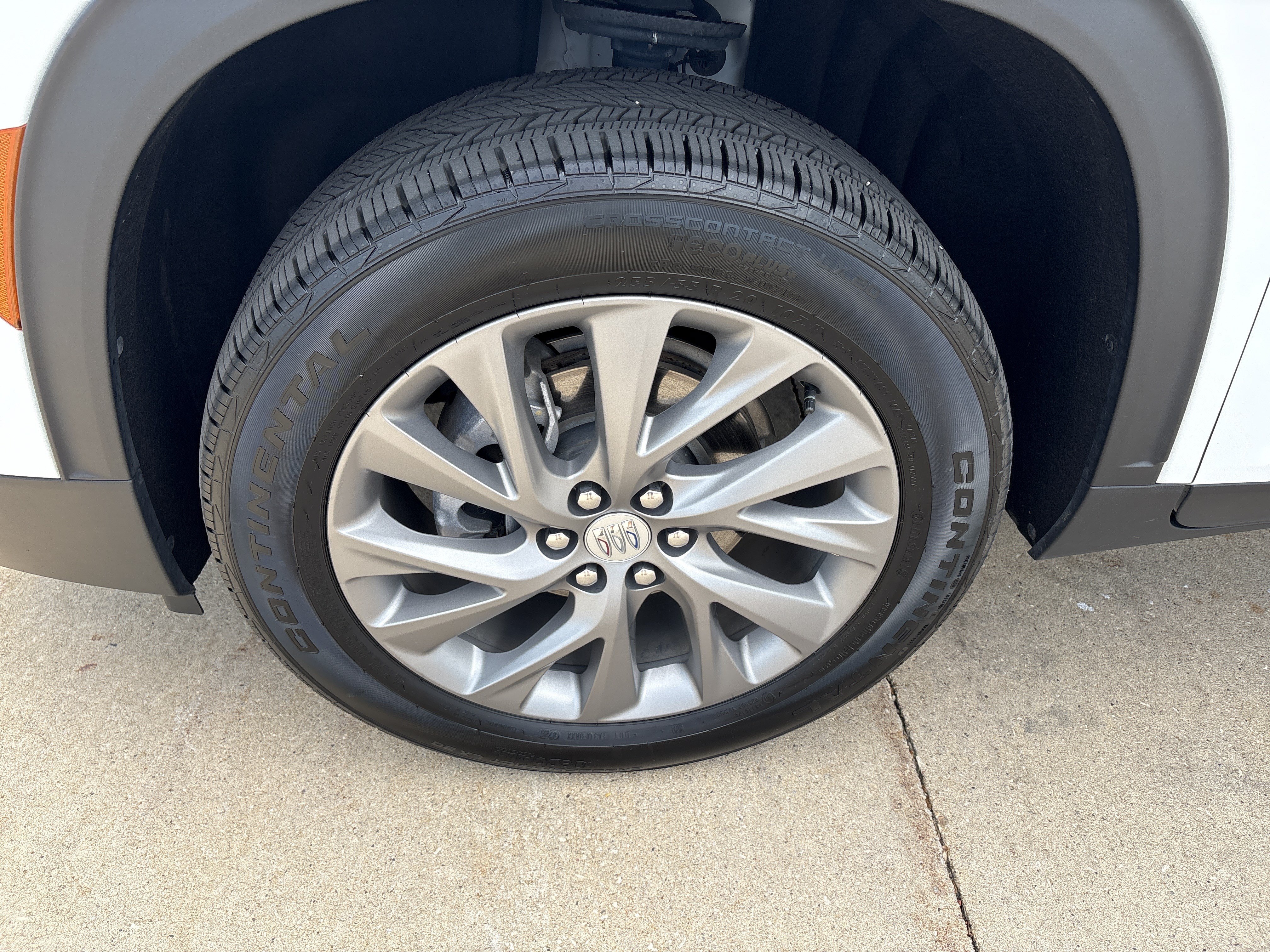 Used 2026 Buick Enclave Preferred AWD/4WD image 9