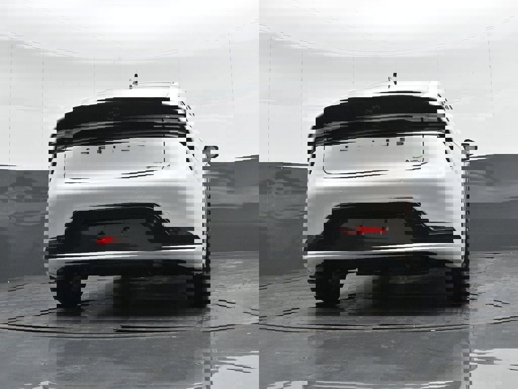 New 2026 Toyota Prius Plug-In Hybrid image 9