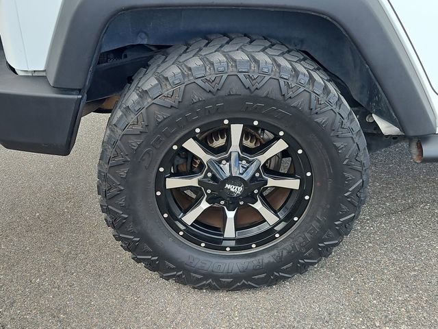 Used 2018 Jeep Wrangler Unlimited Sport w/ Connectivity Group image 5