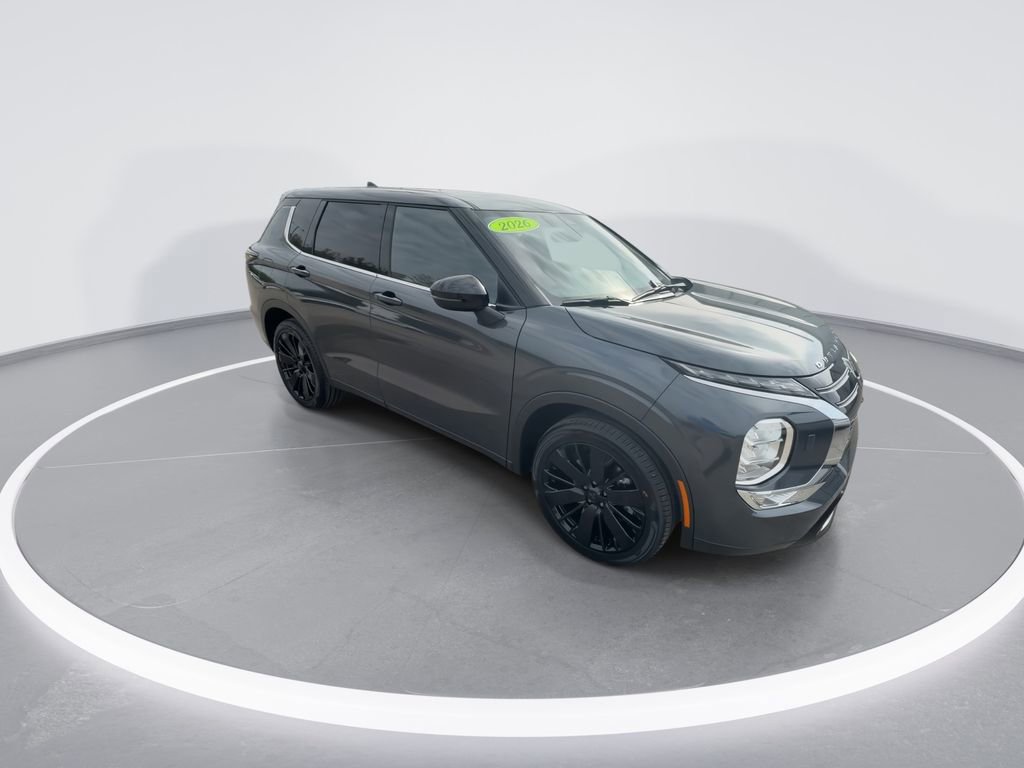 New 2026 Mitsubishi Outlander LE AWD/4WD image 2