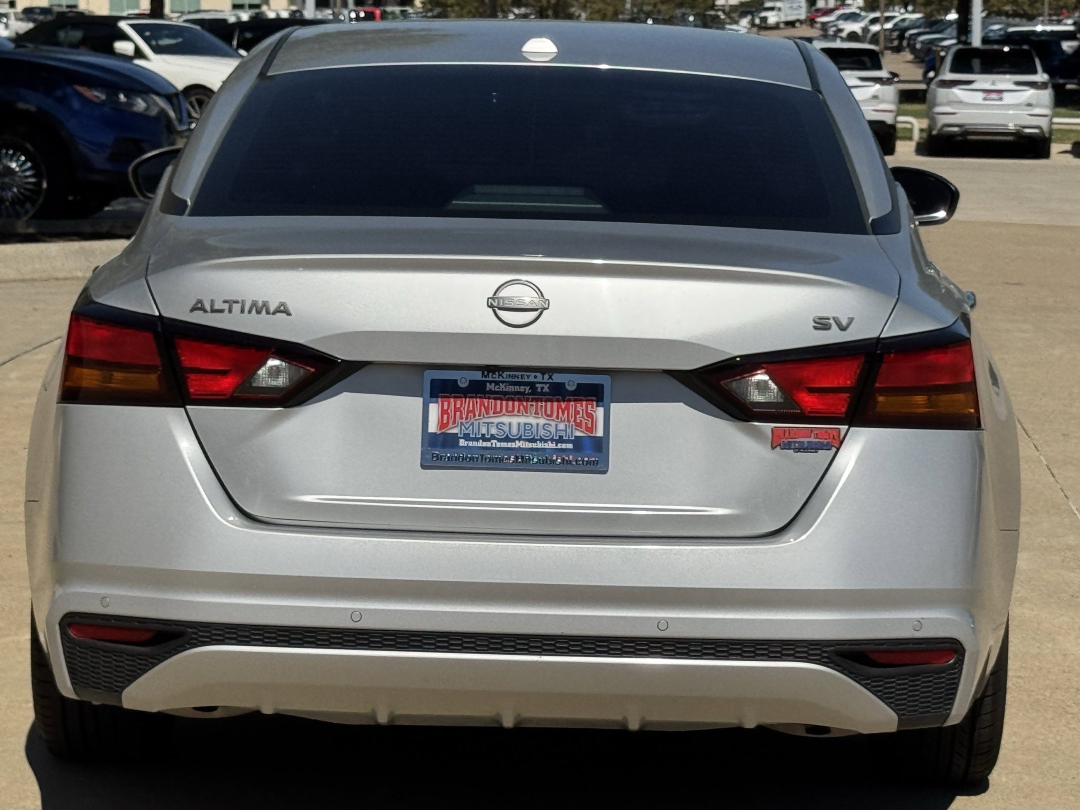Used 2023 Nissan Altima 2.5 SV FWD image 6