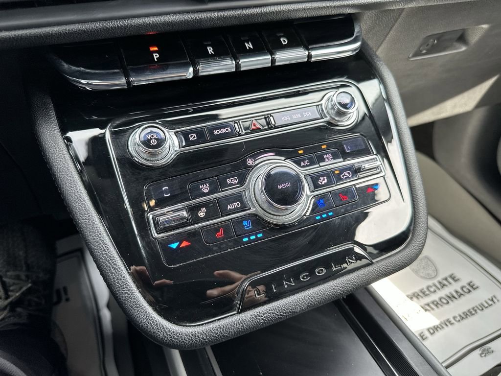 Used 2020 Lincoln Corsair Reserve w/ Elements Package FWD image 19