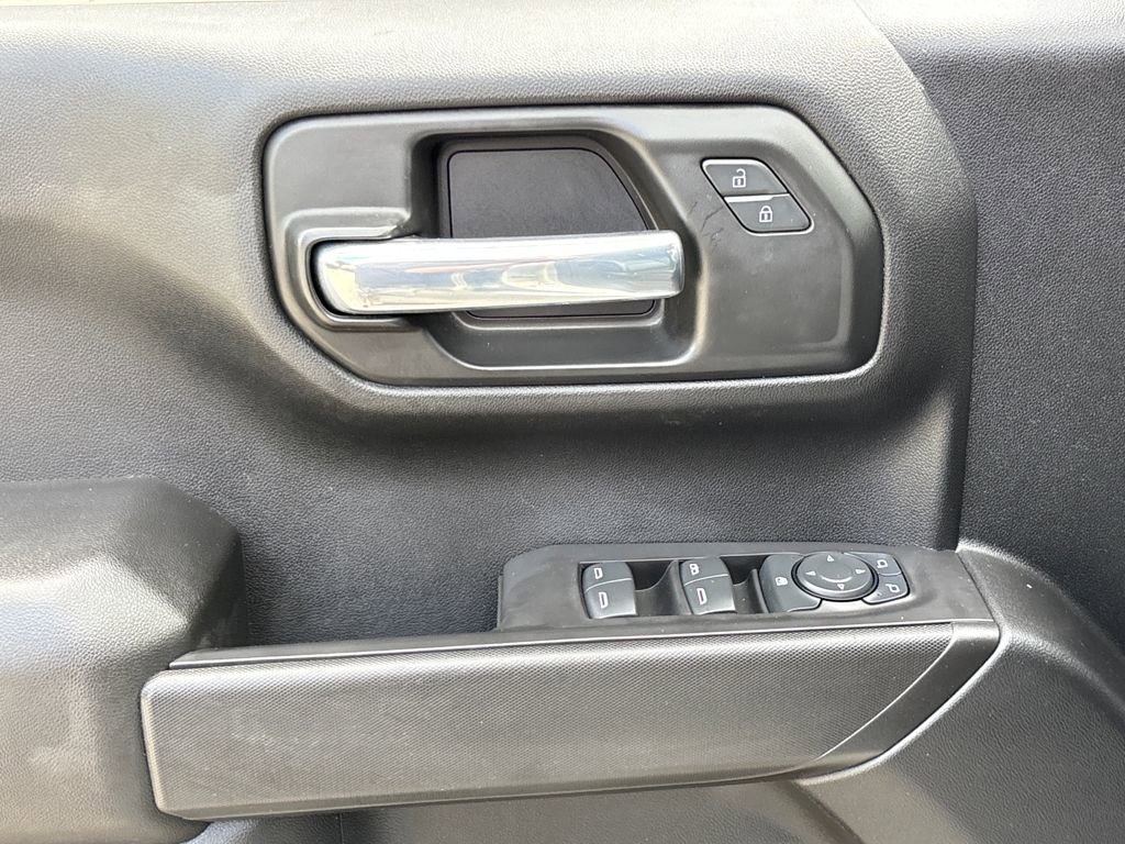 Used 2021 Chevrolet Silverado 1500 Custom image 16