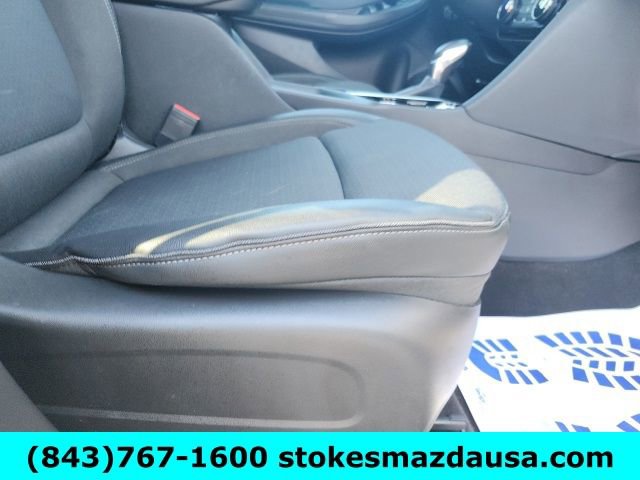 Used 2023 Buick Encore GX Preferred w/ Cold Weather Comfort Package image 25