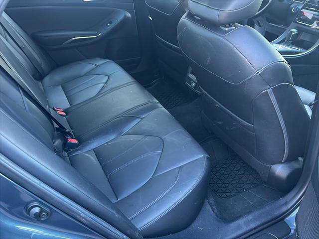 Certified 2022 Toyota Avalon XLE w/ Moonroof Package FWD image 13