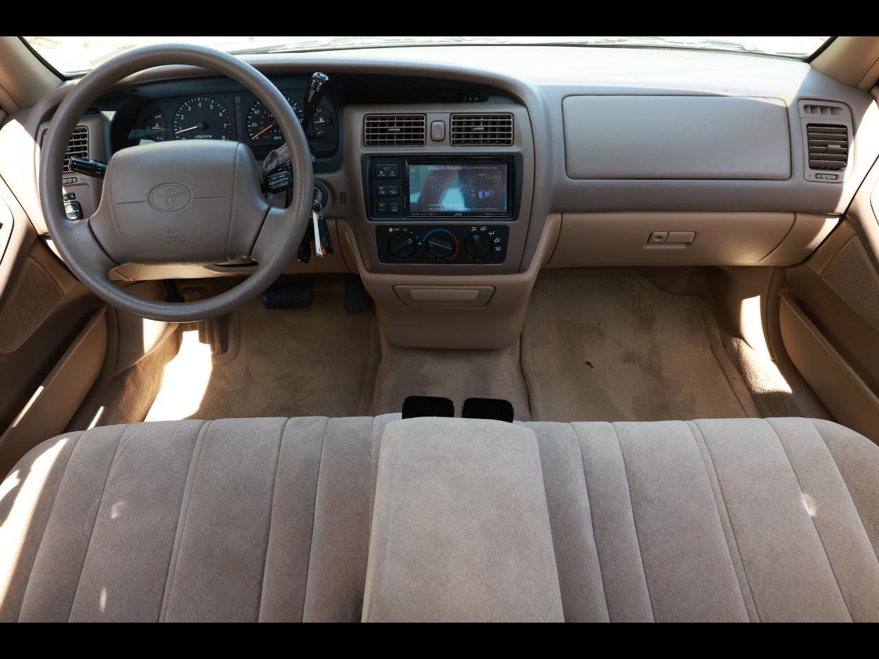 Used 1996 Toyota Avalon XL FWD image 2