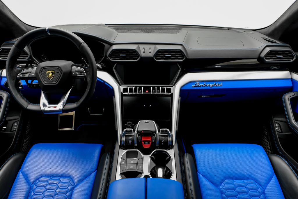 Used 2019 Lamborghini Urus AWD/4WD image 15