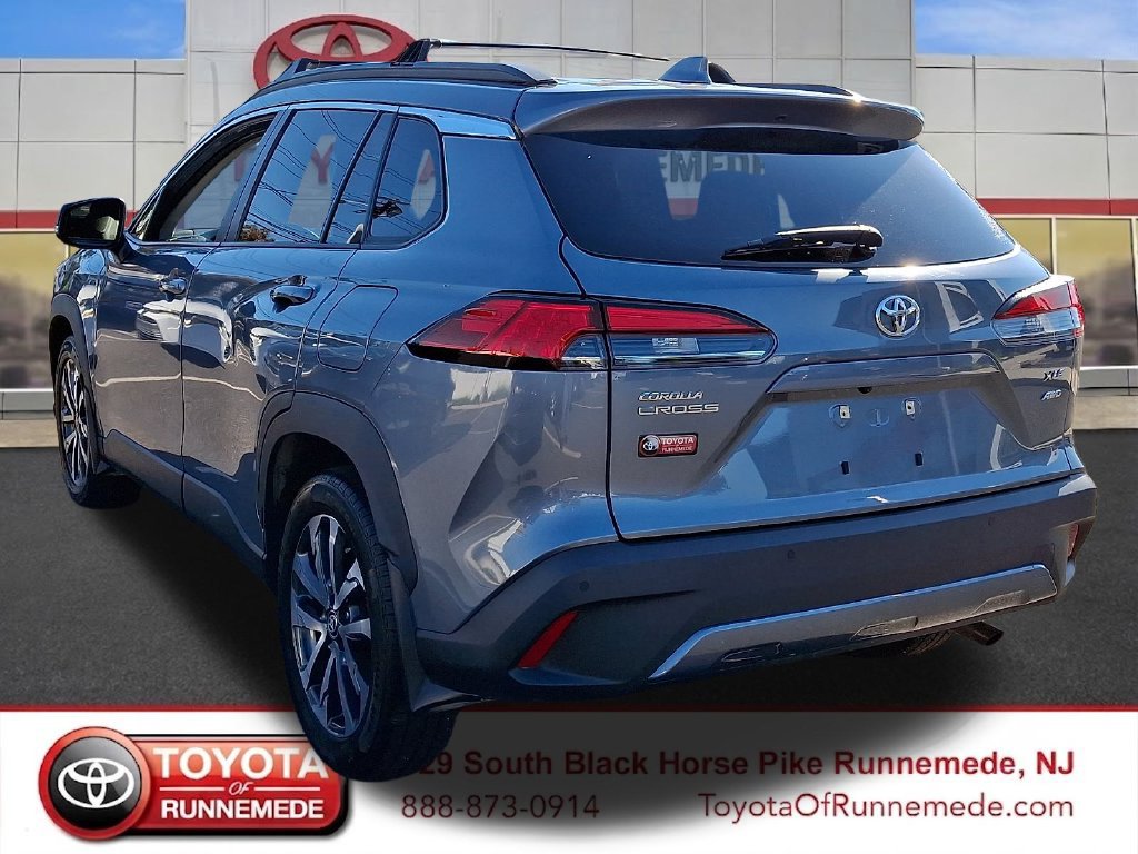 Certified 2023 Toyota Corolla Cross XLE w/ Convenience Package AWD/4WD image 4