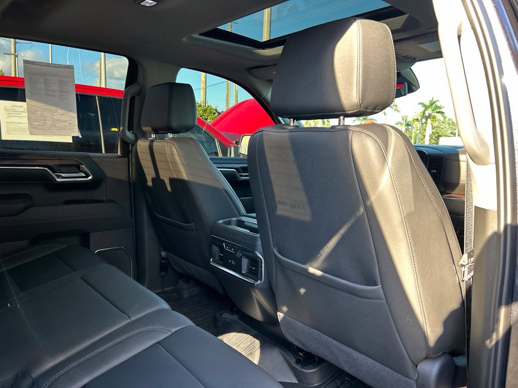 Used 2026 GMC Sierra 1500 SLT AWD/4WD image 48