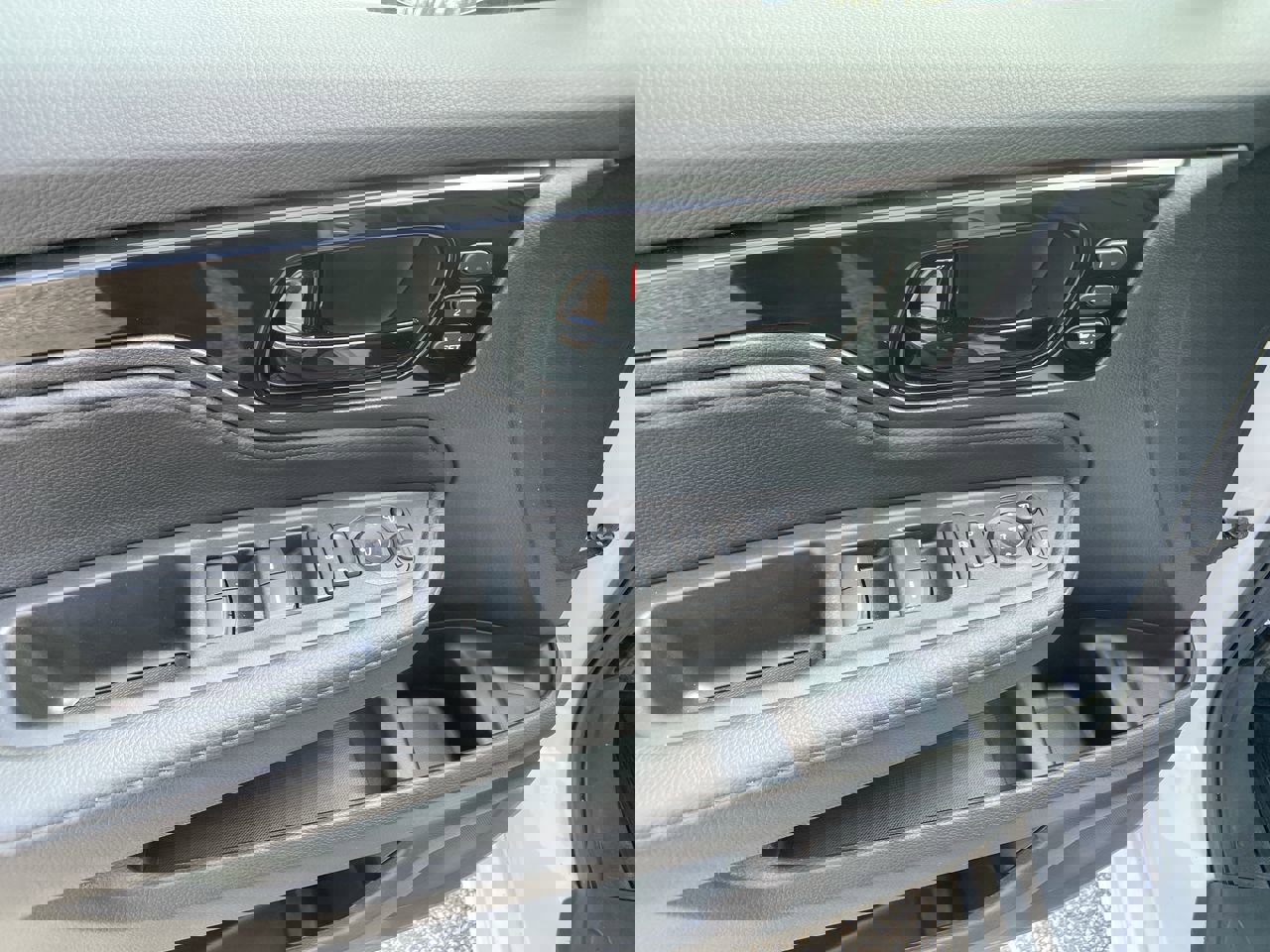 Certified 2025 Honda Odyssey Elite image 14