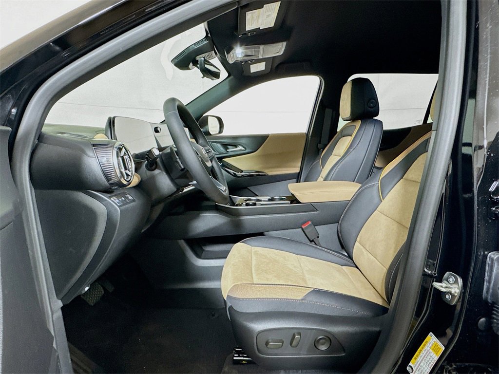 New 2026 Chevrolet Equinox ACTIV w/ Convenience Package III image 12