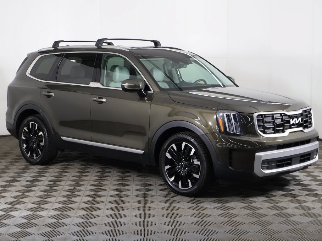 Used 2024 Kia Telluride SX Prestige AWD/4WD image 2