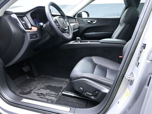 Used 2023 Volvo XC60 B5 Plus w/ Climate Package image 17
