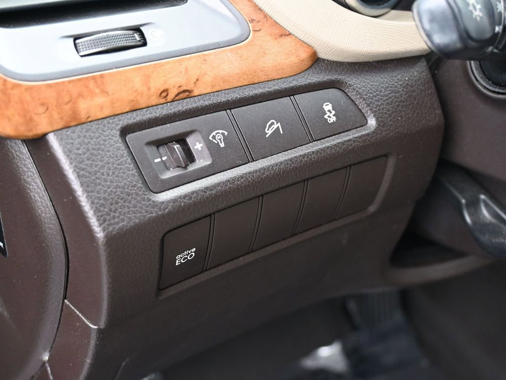 Used 2013 Hyundai Santa Fe Sport 2.0T image 15