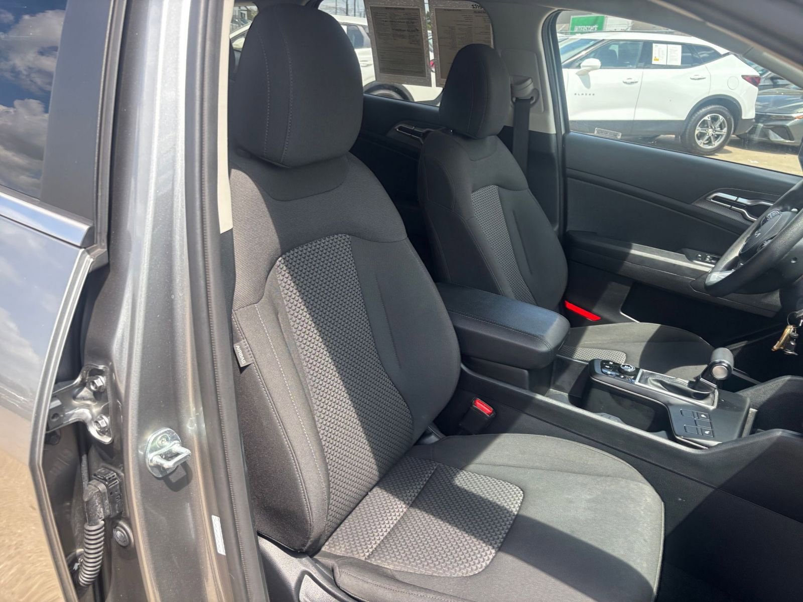 Used 2024 Kia Sportage LX image 35