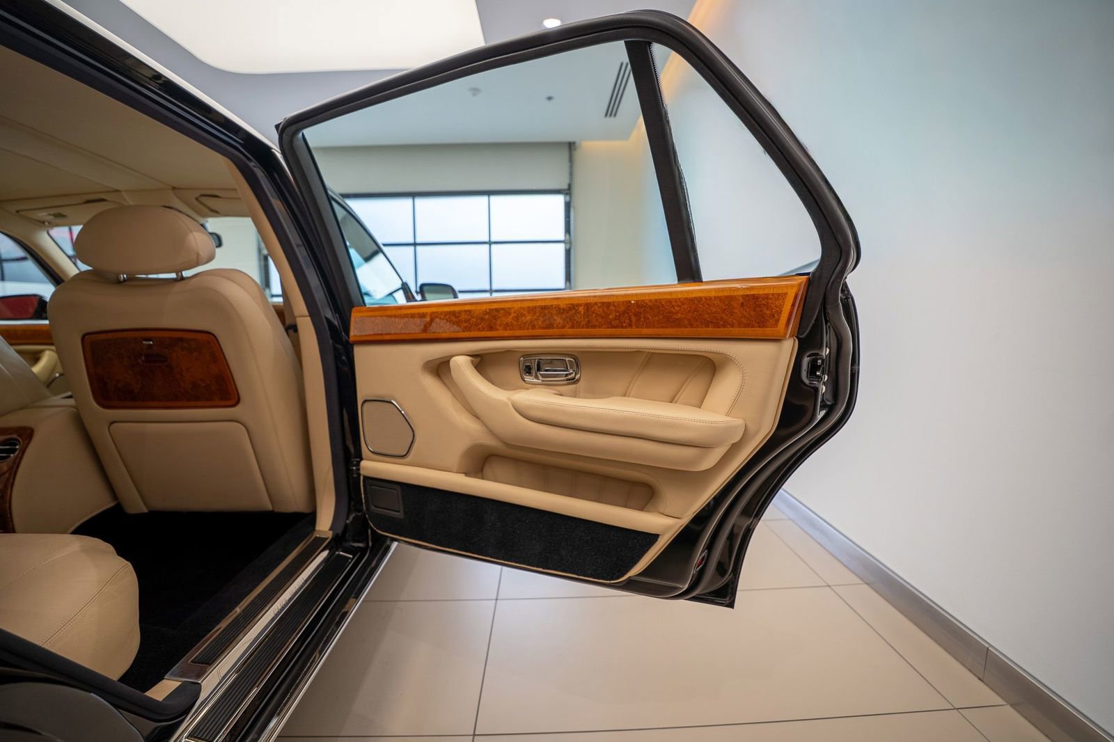 Used 2002 Rolls-Royce Park Ward image 31