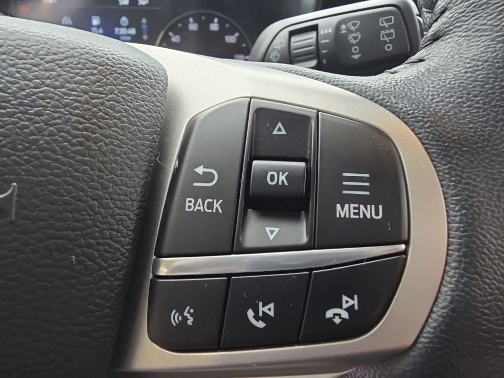 Used 2022 Ford Explorer XLT AWD/4WD image 23
