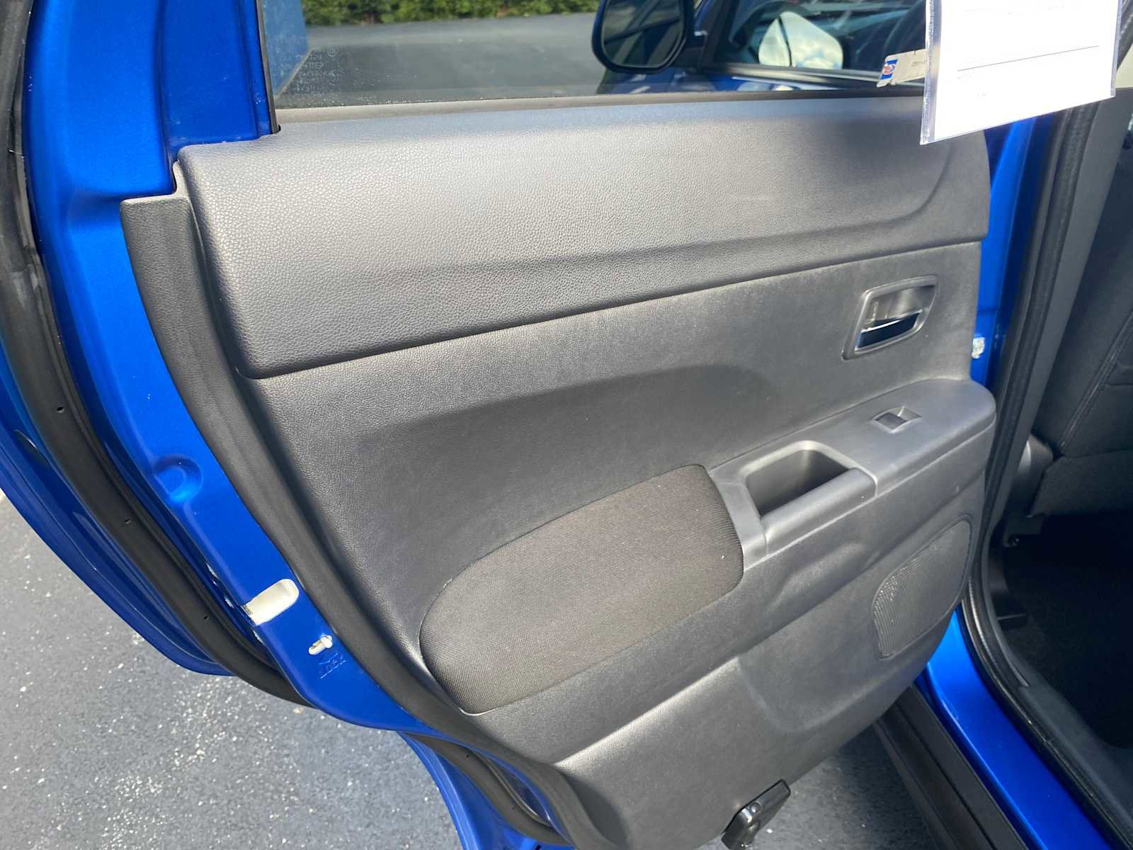 Used 2020 Mitsubishi Outlander Sport ES FWD image 29