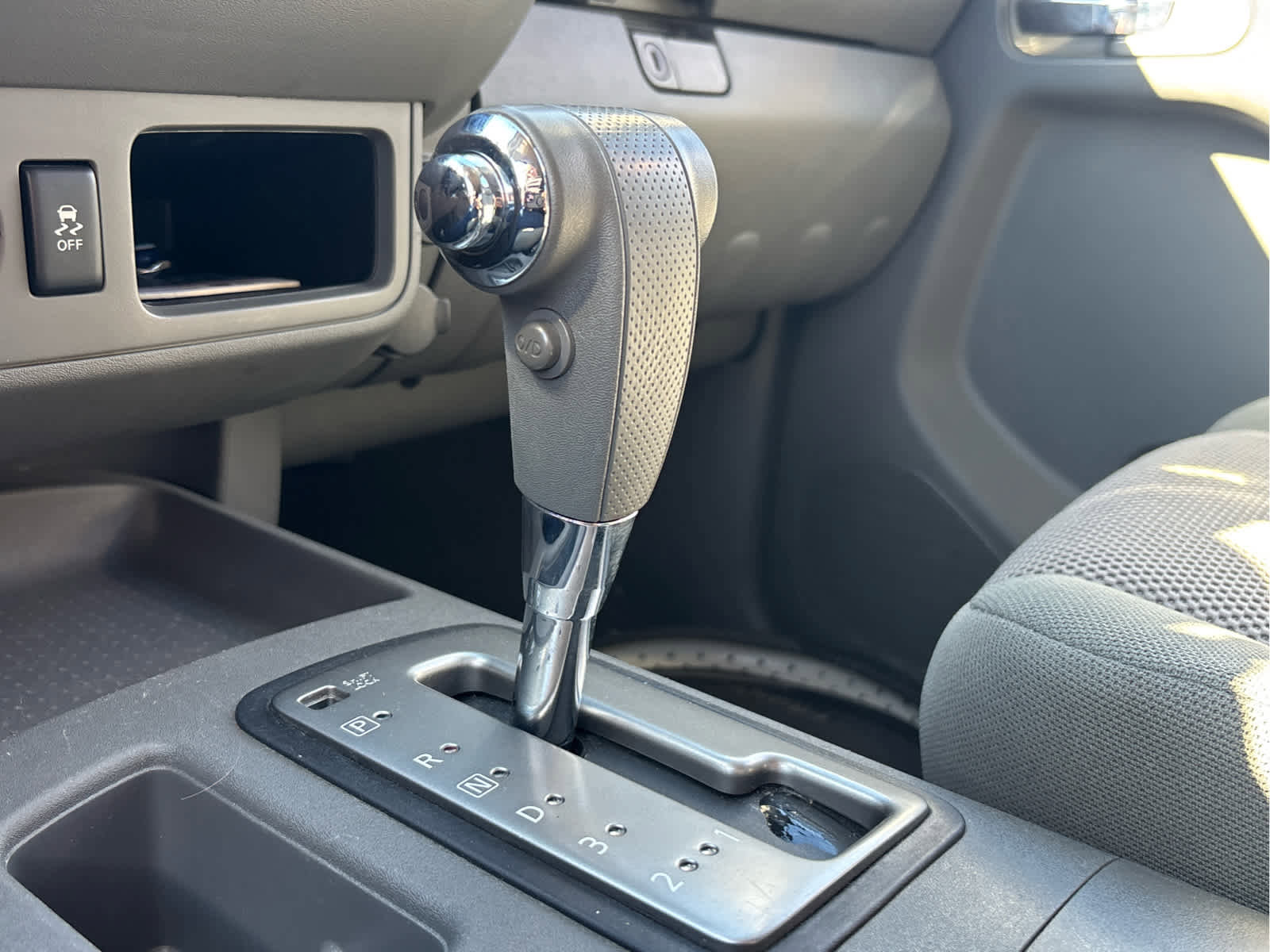 Used 2019 Nissan Frontier SV image 13