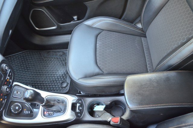 Used 2020 Jeep Compass Latitude w/ Cold Weather Group image 25