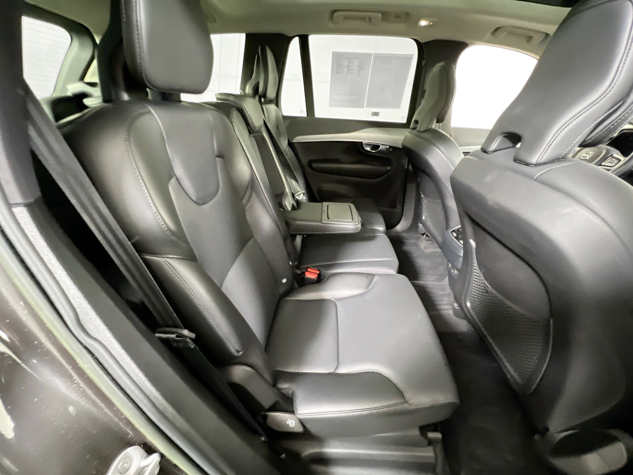 Used 2023 Volvo XC90 B5 Core AWD/4WD image 29