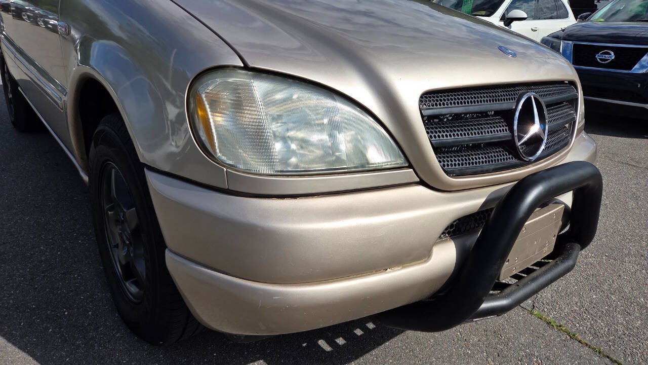 Used 2001 Mercedes-Benz ML 320 4MATIC image 19