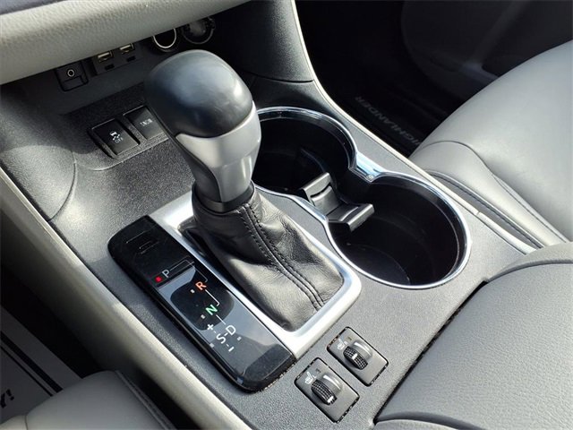 Used 2019 Toyota Highlander XLE image 7