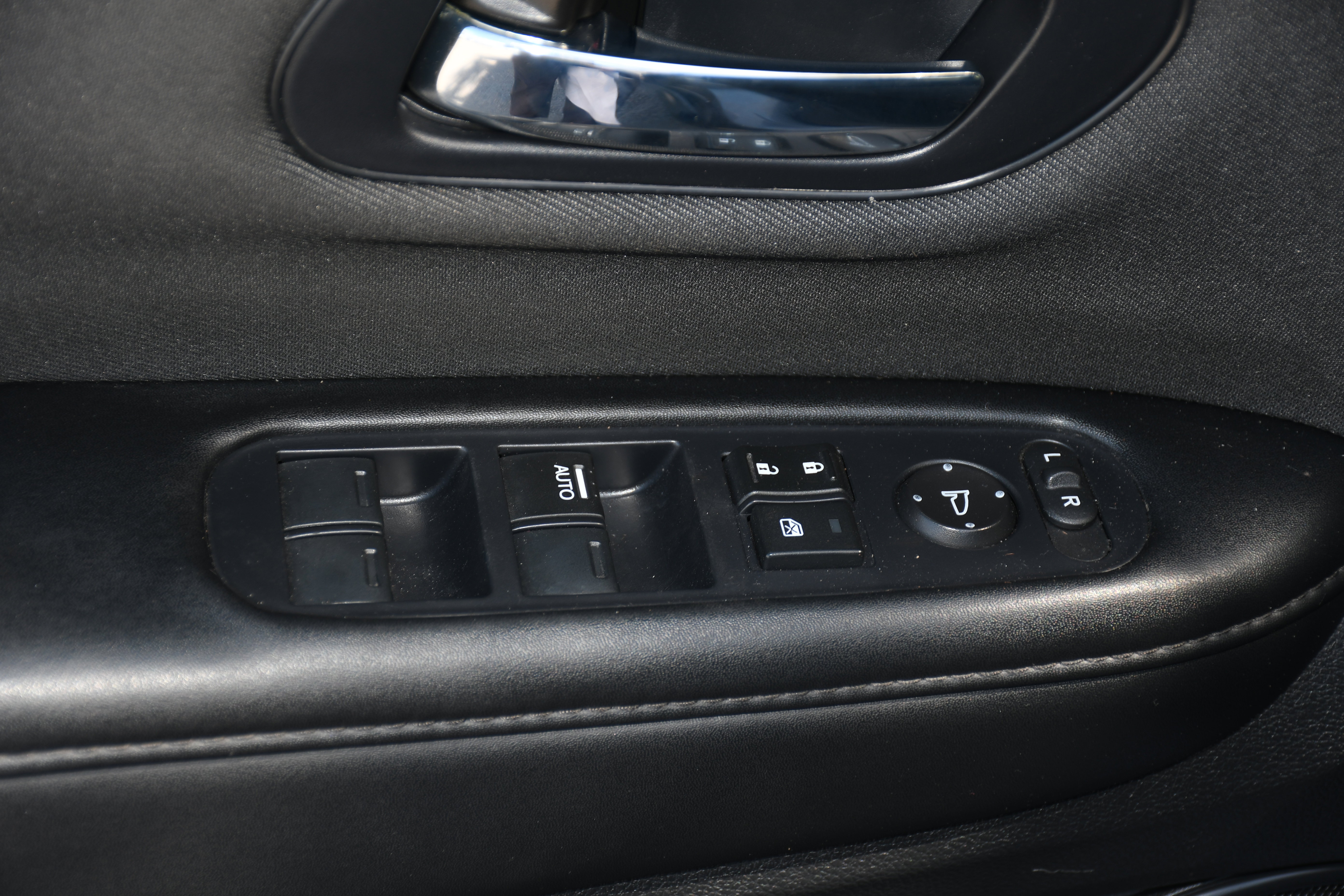 Used 2022 Honda HR-V Sport image 10